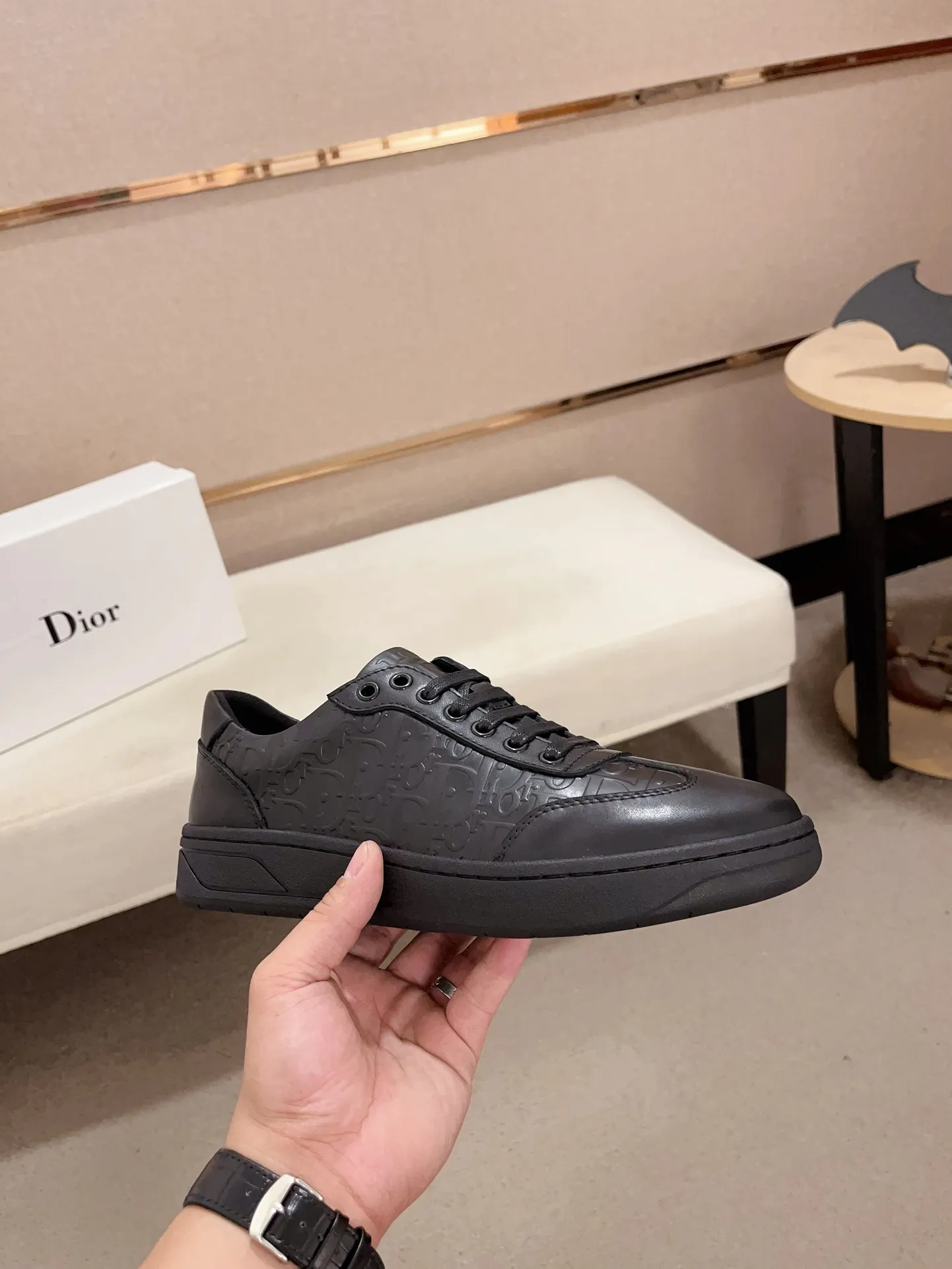 Men's shoes 💰: 400💰 [Dior·Dior] New casual sports style men's shoes, new spring and summer design, perfect workmanship, lace-up lazy style to create wardrobe quality, upper: imported first-layer cowhide, sheepskin lining is soft and comfortable, ultra-light TPU wear-resistant outsole, simple, versatile fashion men's shoes, excellent color code number 38--44 (45 is custom-made and non-returnable